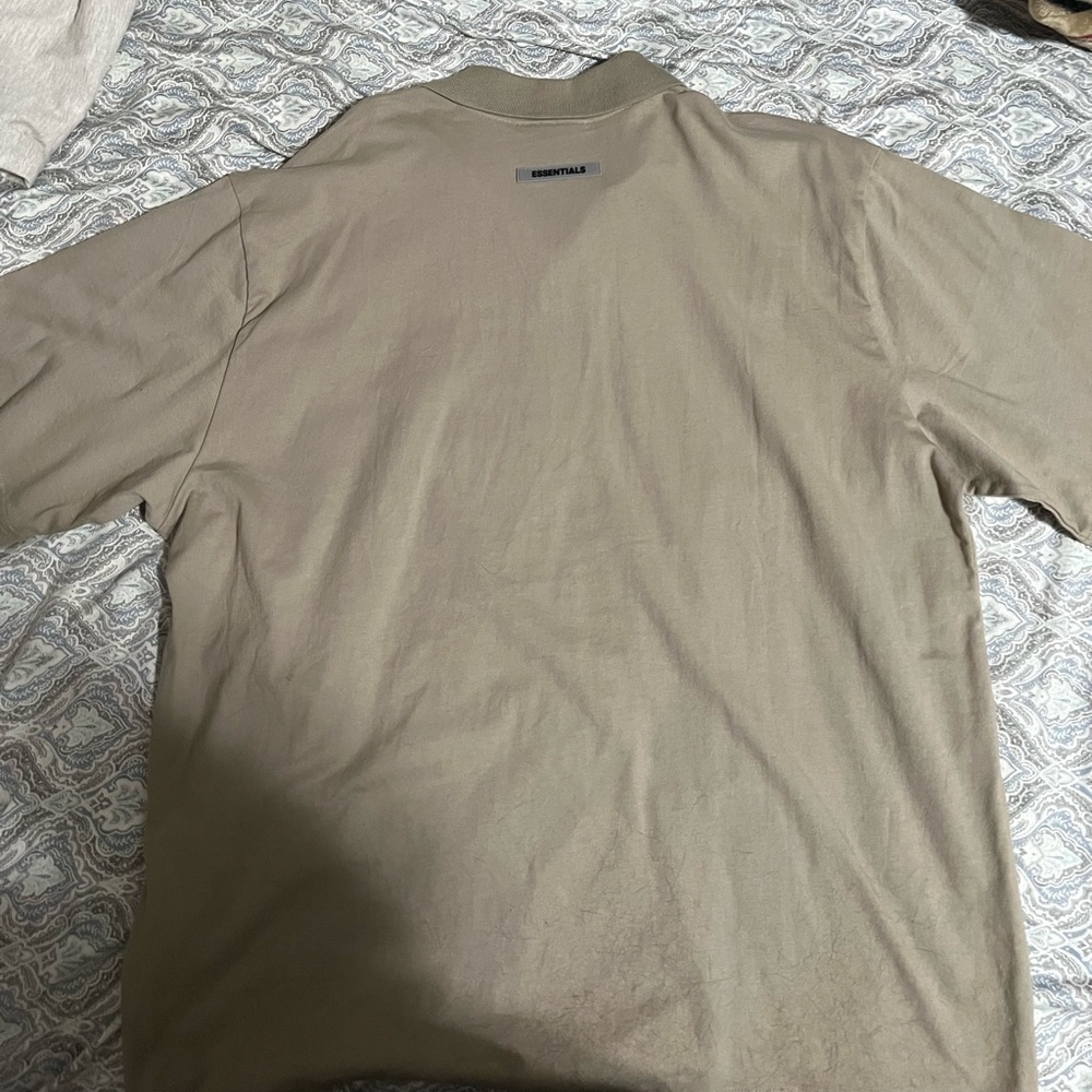 Essentials Polo - Picture 2 of 3